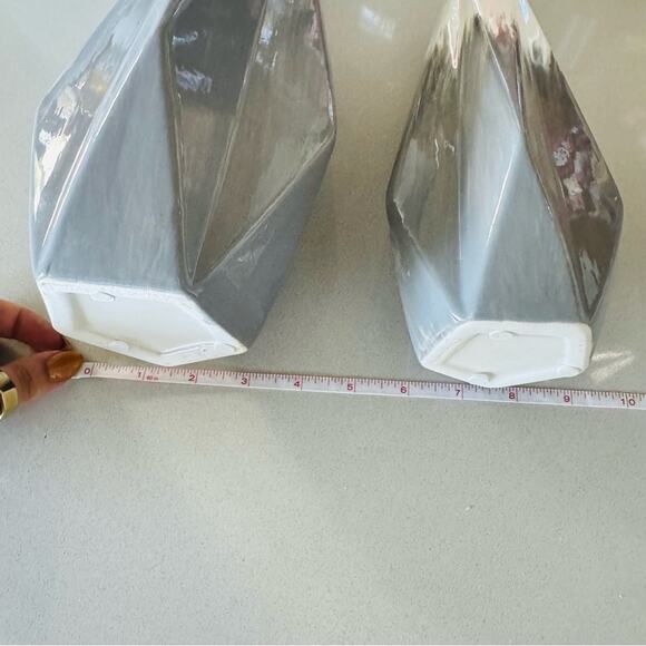 2 VINTAGE White Grey Gray Ridged Ceramic Vase Decor Mid Century Modern Retro - Picture 6 of 9